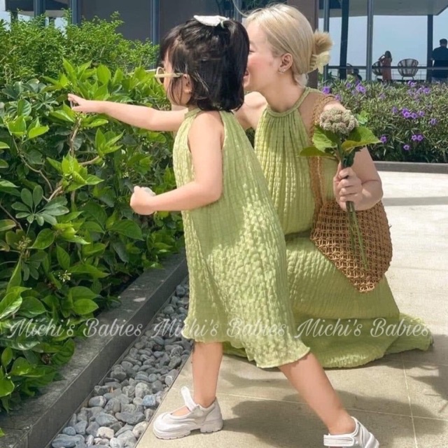 Váy 2 dây maxi yếm đũi xốp 4 mầu Xanh, Tím, Cam và Hồng 8-32kg XHN969