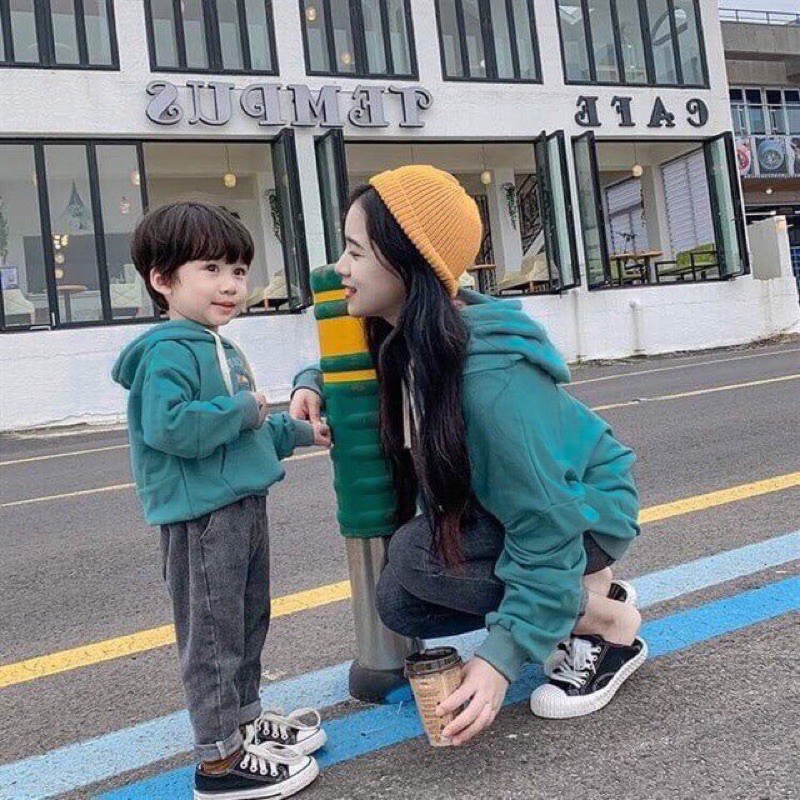 Áo nỉ Hodie xanh cho mẹ và bé ( ảnh thật trải sàn)