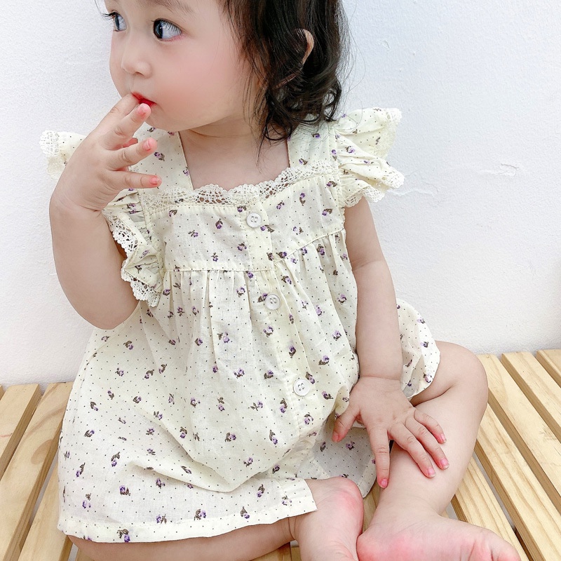 Váy Cổ Vuông Tay Bồng Phối Ren Kèm Quần Chip Cho Bé Gái