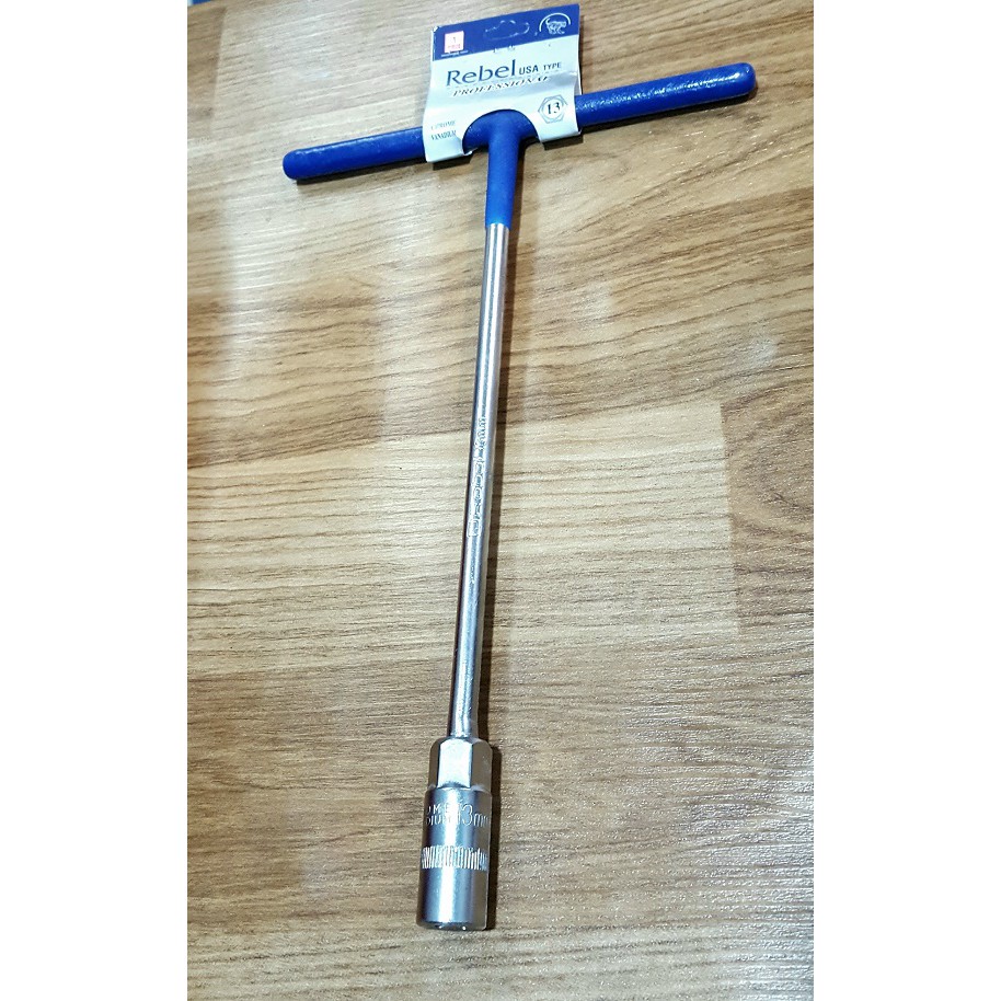 Cần Siết Chữ T Cán Bọc Nhựa 13MM