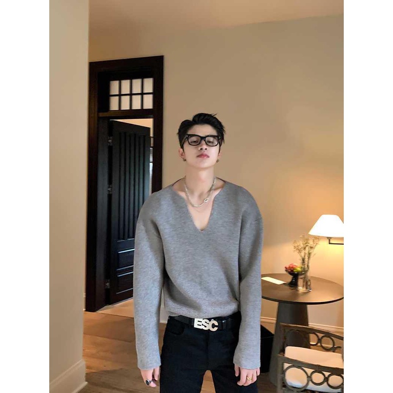 Áo Sweater Chui Đầu Cổ Chữ v Dáng Rộng Màu Trơn Thiết Kế Đơn Giản Thời Trang Cao Cấp Cho Nam