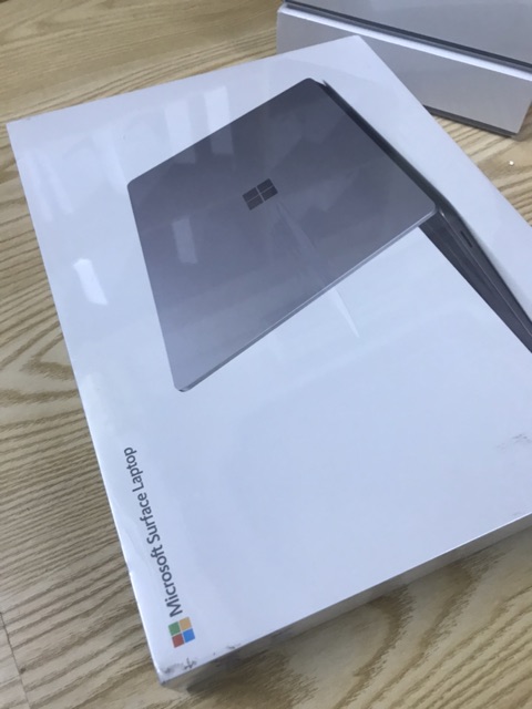 Máy tính surface laptop 3