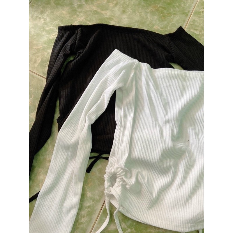 Áo croptop trễ vai