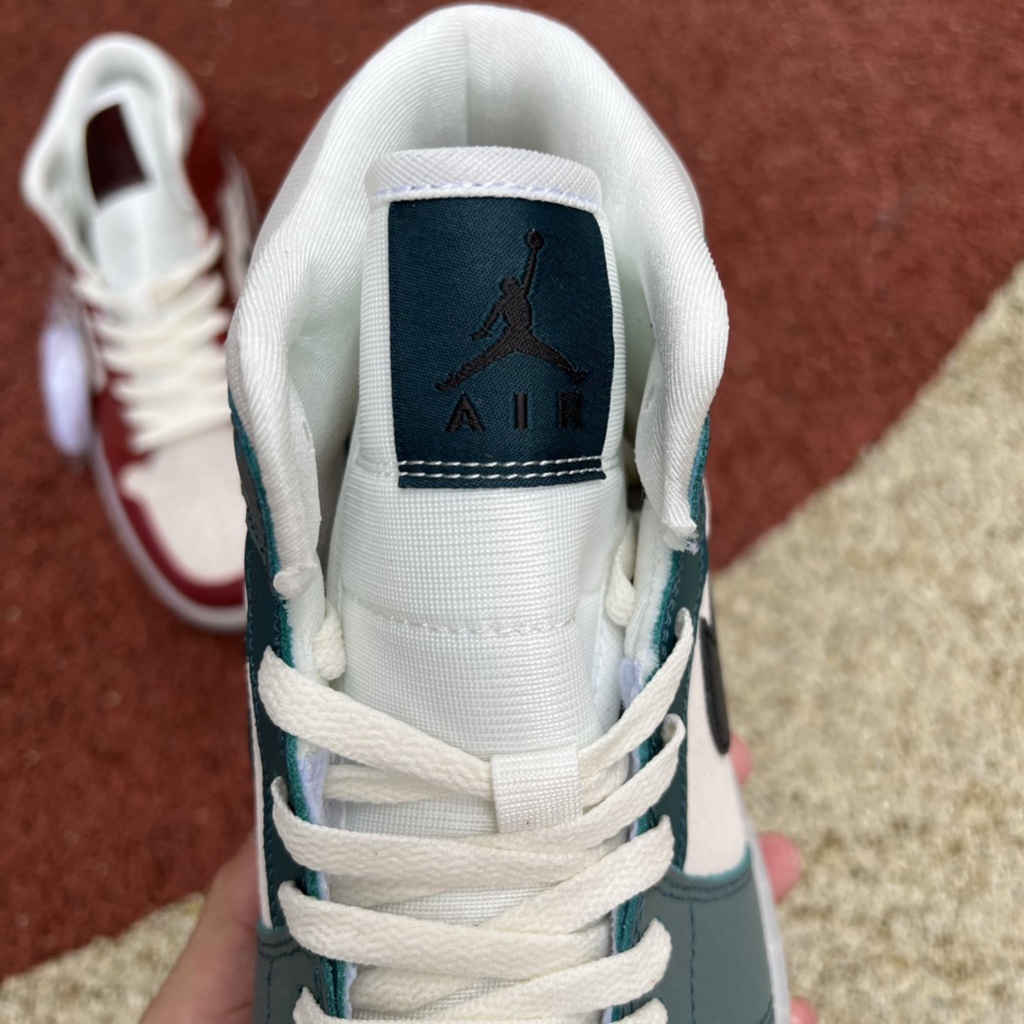 Giày Air Jordan 1 Mid "Anti-Gravity Machines"