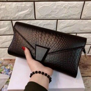 Clutch nắp gỗ cực chất - sẵn