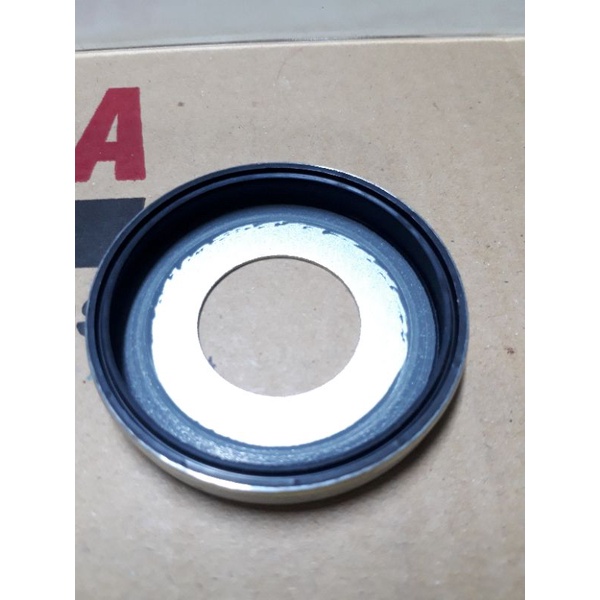 Chụp sắt chén cổ có viền cao su Yamaha