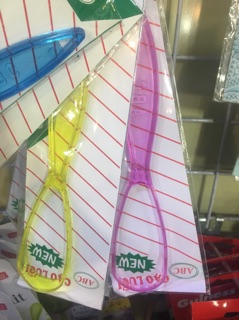 dụng cụ cạo lưỡi