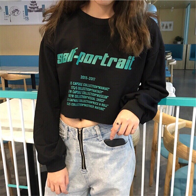 Áo croptop in chữ tay dài hót rần rần(sal) (KÈM ẢNH THÂT)