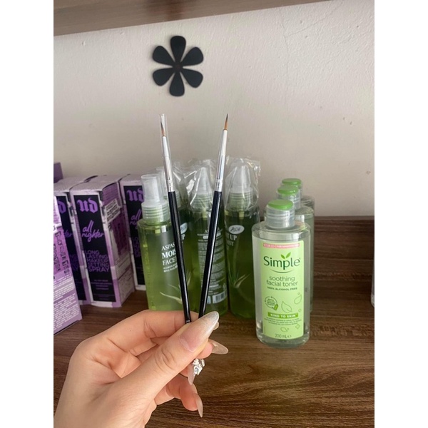 Cọ Liner Siêu Mảnh