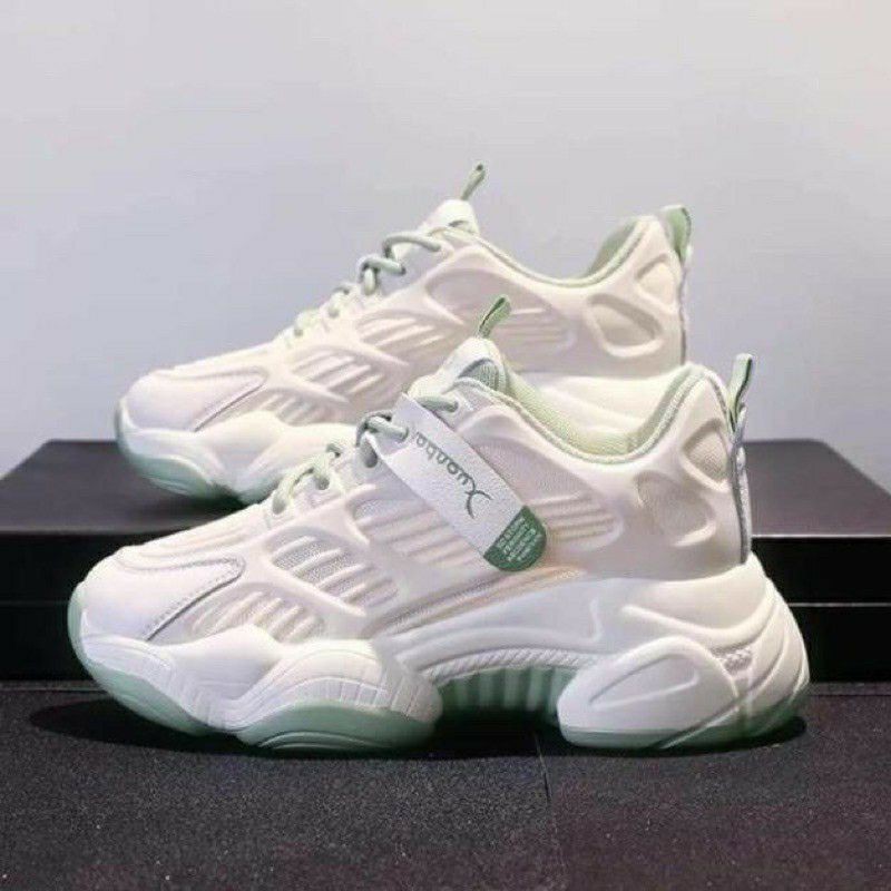 Giày sneaker nữ đế cao, Giày thể thao nữ độn đế thông hơi thoáng khí | BigBuy360 - bigbuy360.vn
