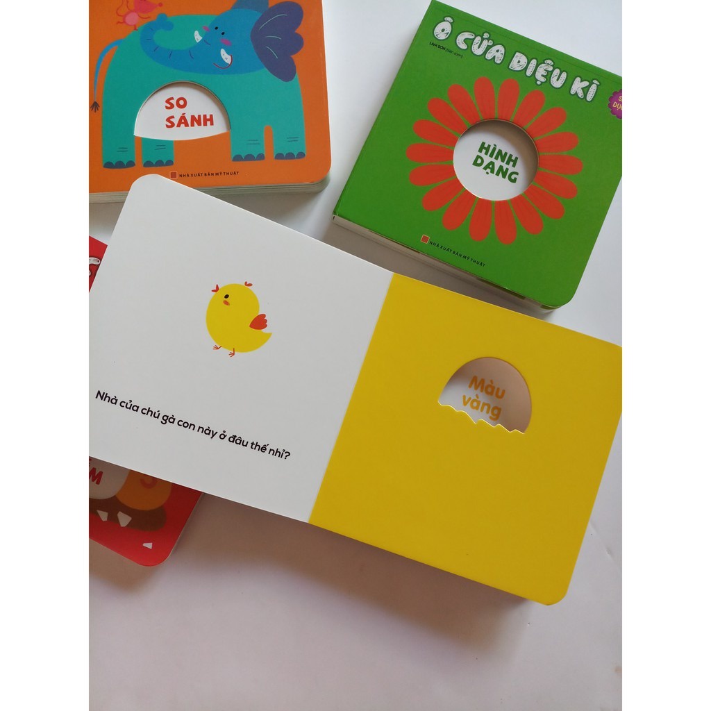 SÁCH - Ô Cửa Diệu Kì - Màu Sắc