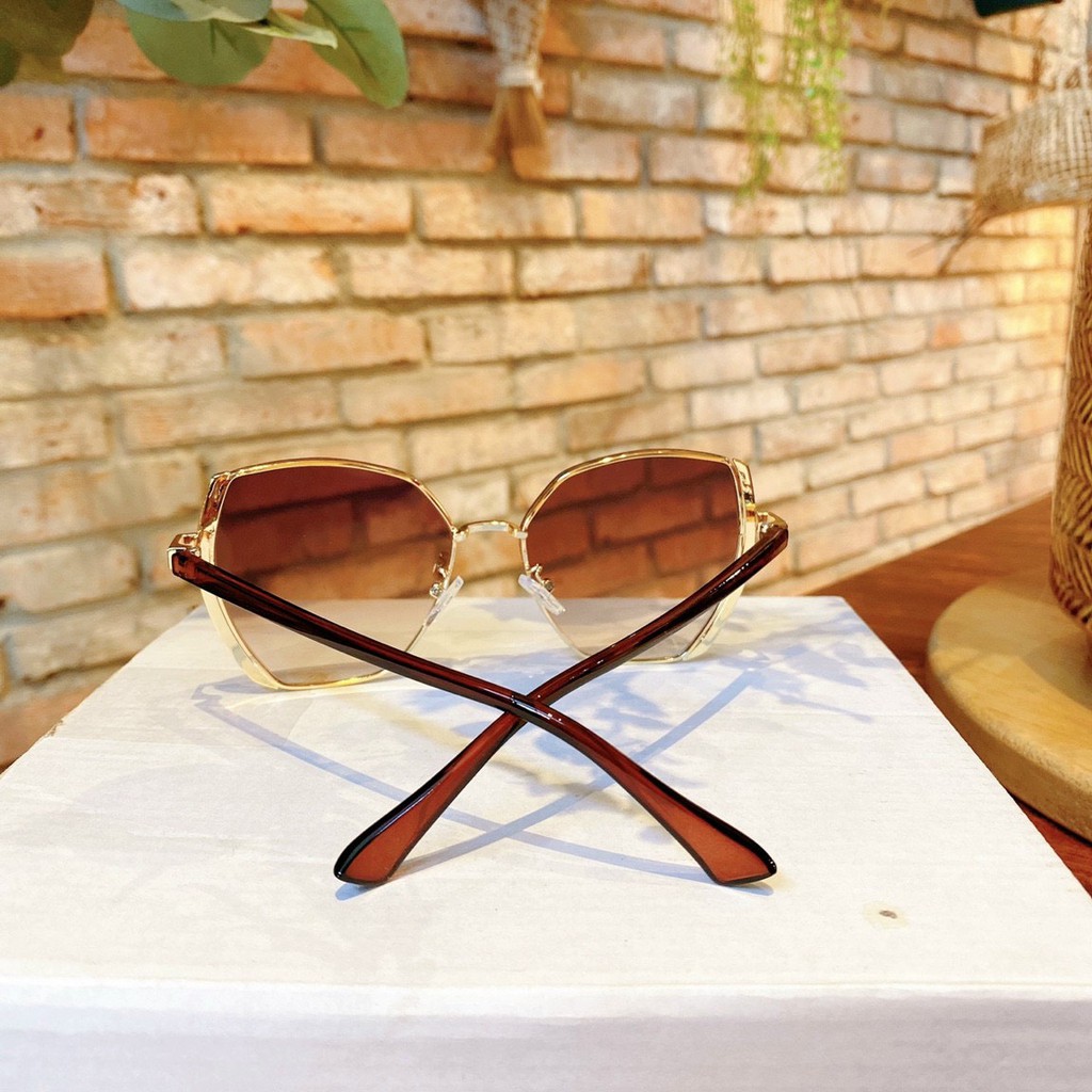 Kính Xi ốc Đính Đá Viên Sang Chảnh b650 | BigBuy360 - bigbuy360.vn