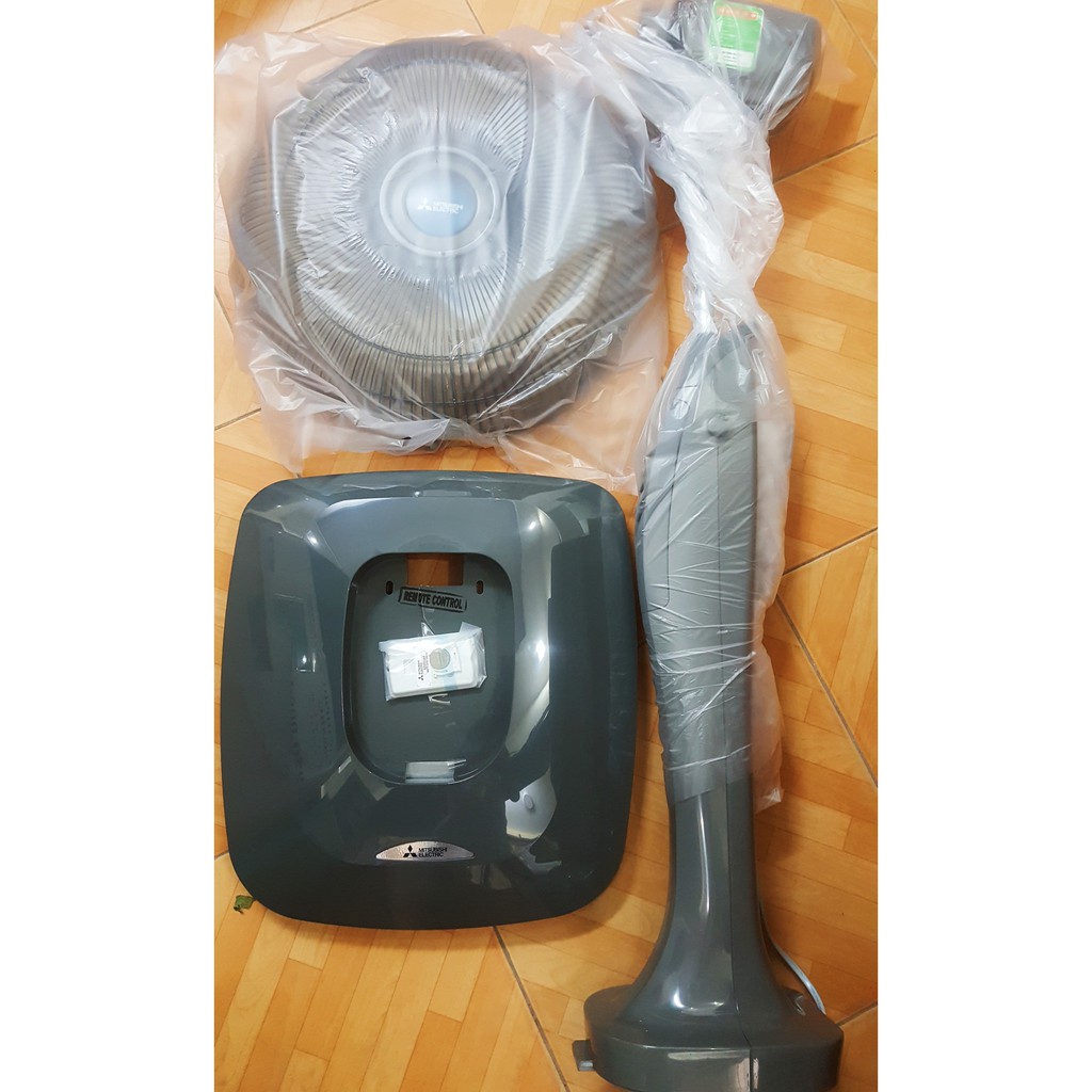 Quạt cây Mitsubishi Electric LV16-RV, khiển xa, sải cánh 400 | BigBuy360 - bigbuy360.vn