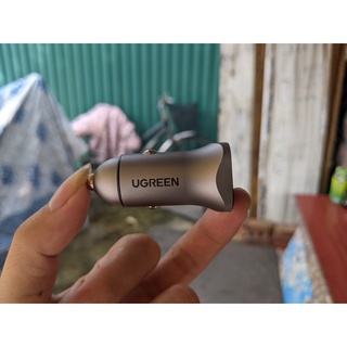Củ sạc trên ô tô Ugreen 30780