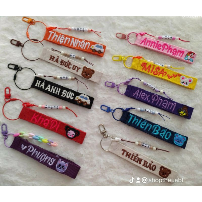 Nametag màu sắc thêu tên + hình theo yêu cầu k tính phí đổi hình