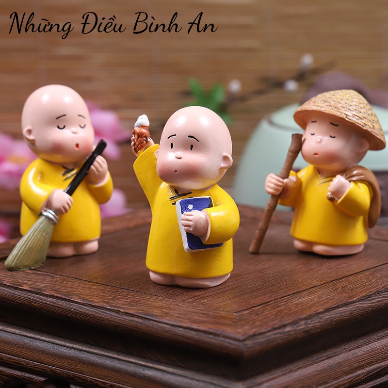 Tượng chú tiểu áo vàng mini dễ thương/ Sét 3 chú tiểu áo vàng ngộ nghĩnh trang trí 💕FREESHIP 50k💕 - Những Điều Bình An