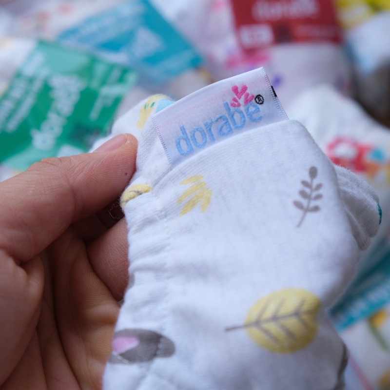 Quần bỏ bỉm Dorabe cao cấp dành cho bé từ 4 đến 22kg