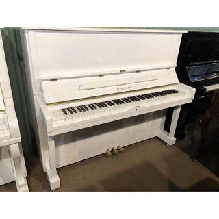 ĐÀN PIANO YOUNG CHANG U131