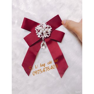 Nơ cài áo bông tuyết
