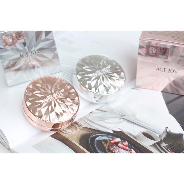 Phấn nền lạnh kim cương AGE 20's Essence Cover Pact Original Diamond Edition màu hồng | BigBuy360 - bigbuy360.vn