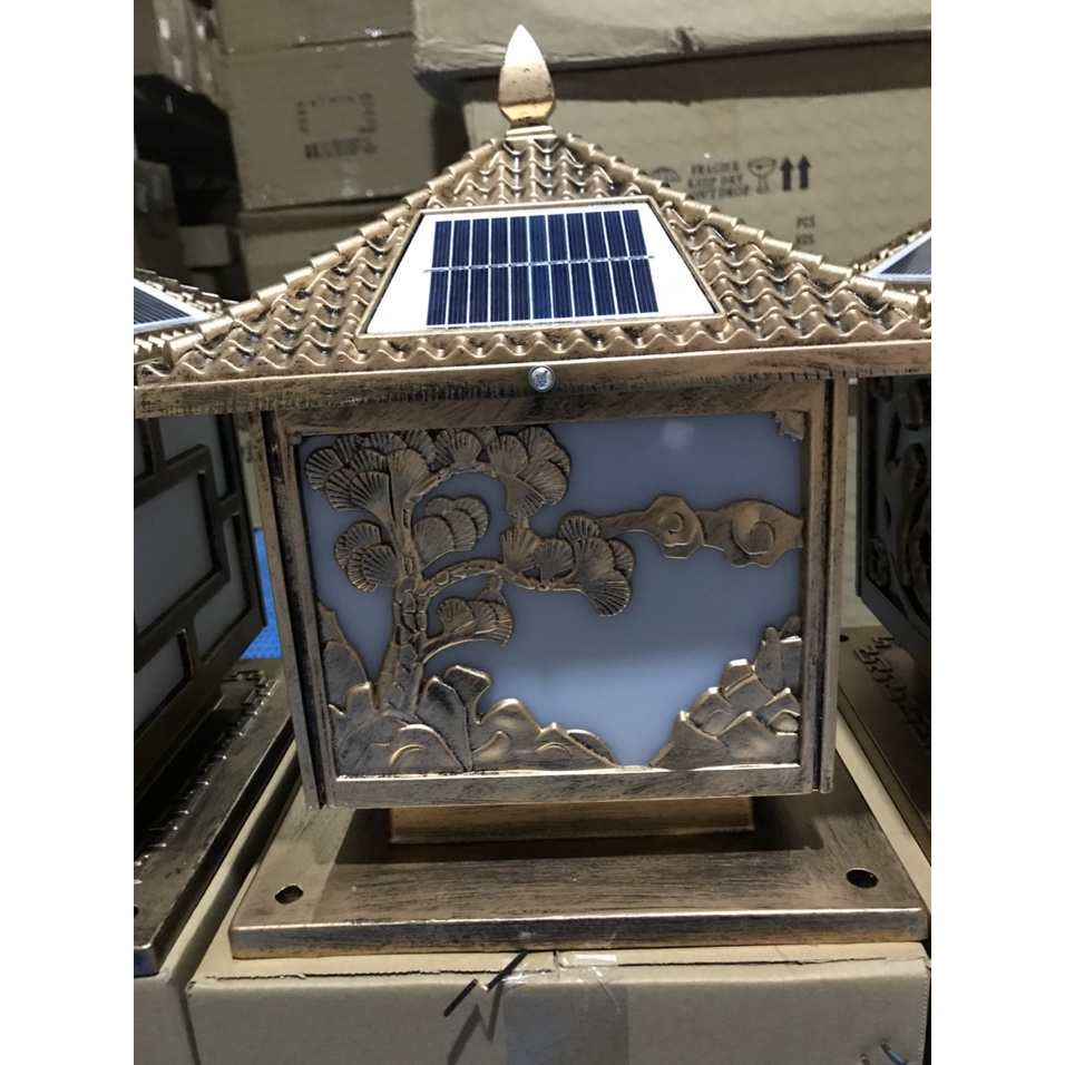 Đèn trụ cổng năng lượng mặt trời, đèn cổng Solar, có Remote điều khiển