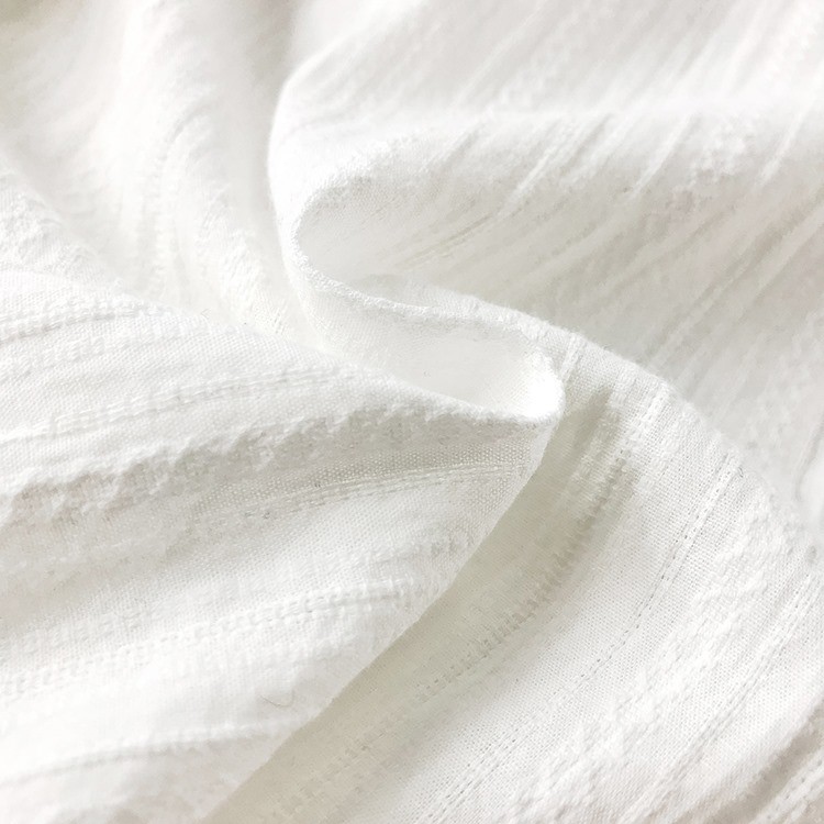 Áo xô trắng tay dài viền ren DA293