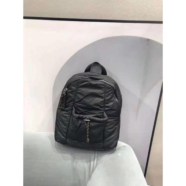 SALE-Balo form vuông  Topie Shop backpack--Màu trắng và đen sang chảnh
