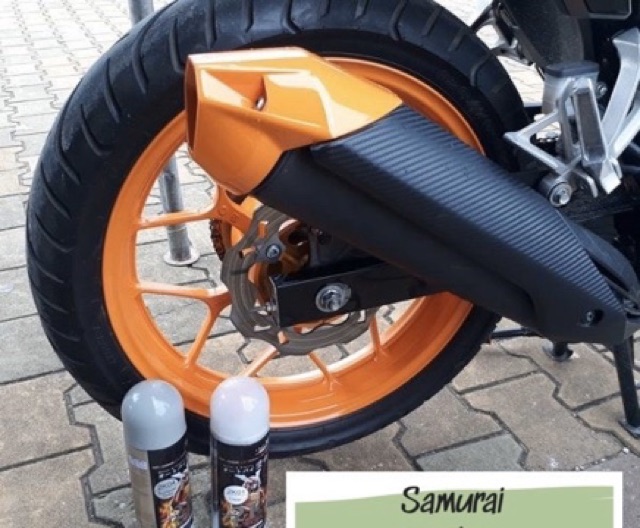 UCH237-xịt samurai màu nền cam repsol