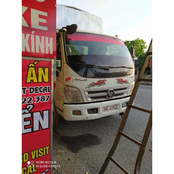 Phim dán kính màu, phim cách nhiệt dán trang trí ô tô, dán kính nhà