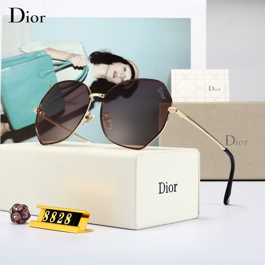 Dior_ 2021 Thời trang Hàn Quốc mới Clubmaster Kính râm nam nữ Xu hướng Cặp đôi Chụp ảnh Đường phố Trăm trang trí phù hợp Thời trang Du lịch Kỳ nghỉ Bảo vệ tia cực tím Kính râm đi biển