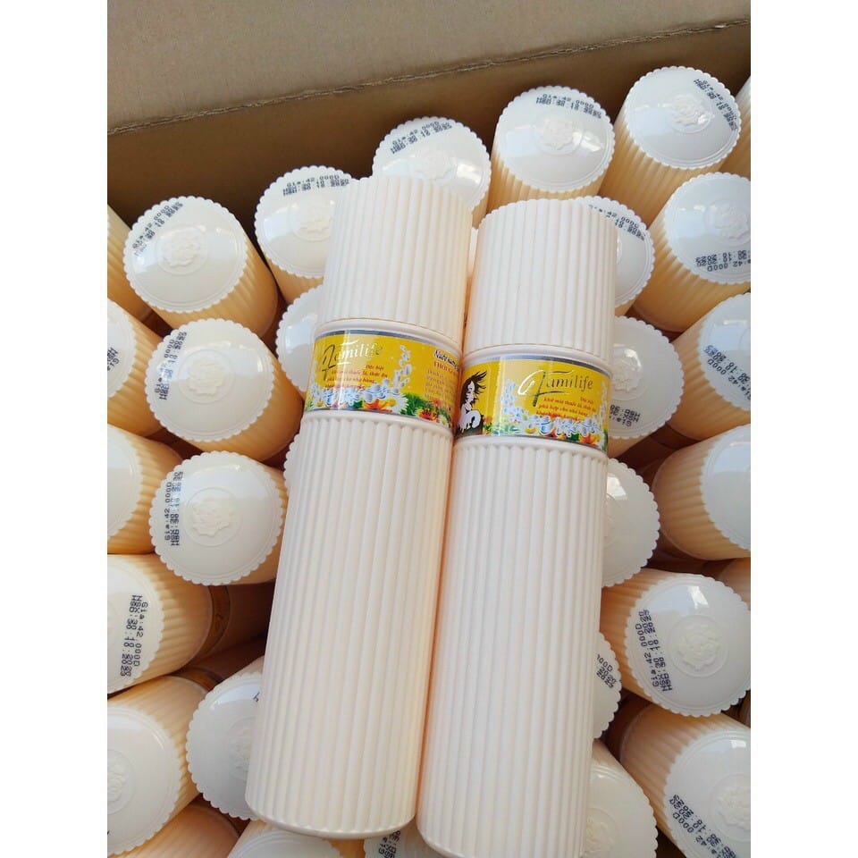 Chai xịt khử mùi phòng Familife 380ml