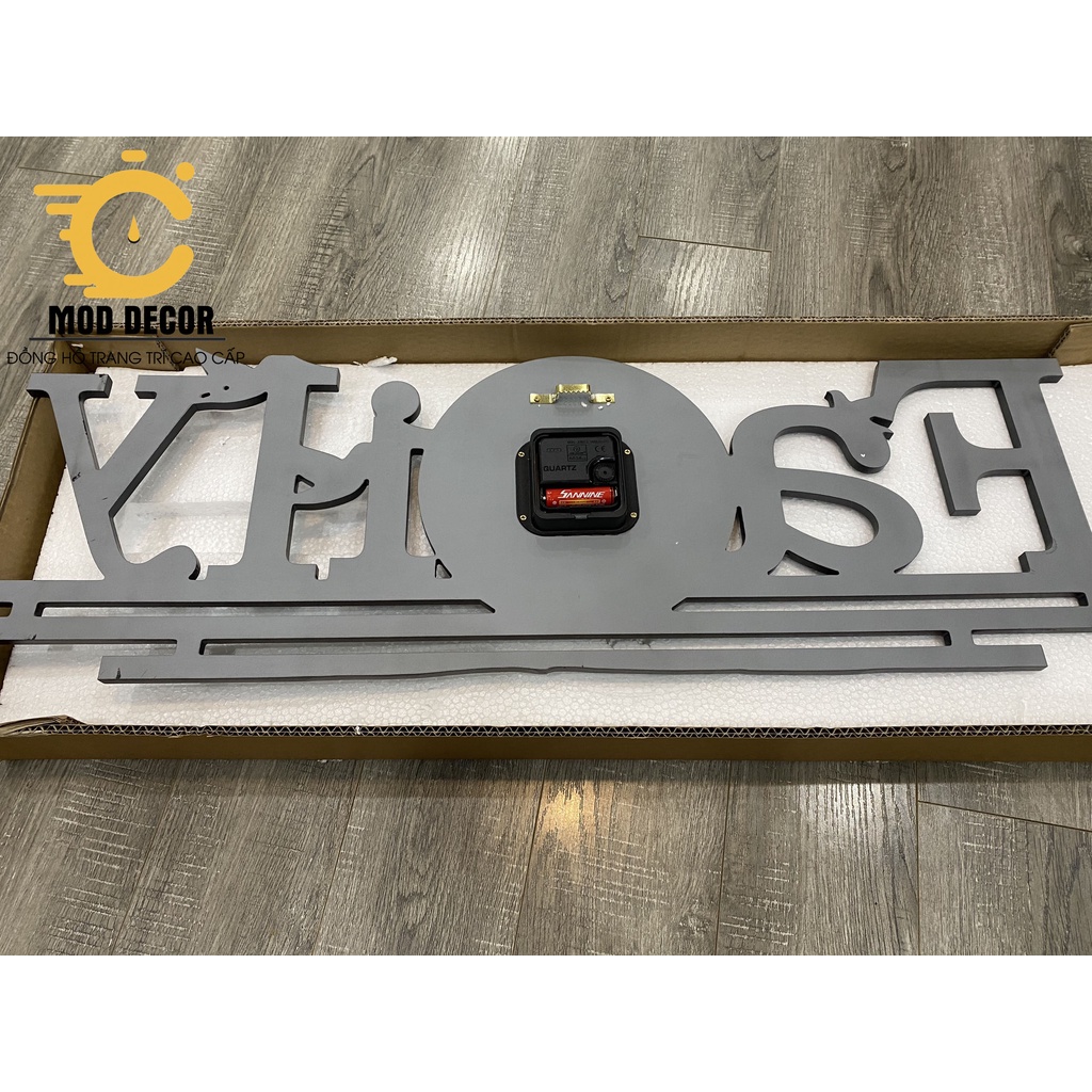 Đồng hồ treo tường kim trôi Family hạnh phúc M115