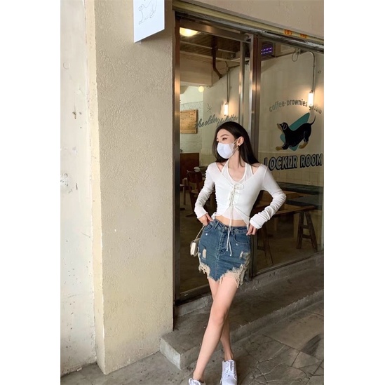 Chân váy jean lưng cao phối rách phá cách tôn dáng thời trang nữ