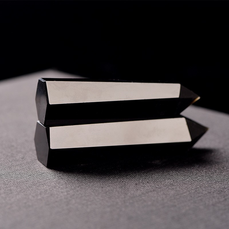 Trụ đá thanh tẩy Obsidian | BigBuy360 - bigbuy360.vn