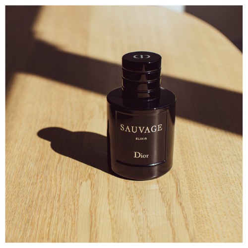 Nước hoa nam Dior Sauvage EDP 20ml TMDI11 hương thơm thảo mộc phương Đông.