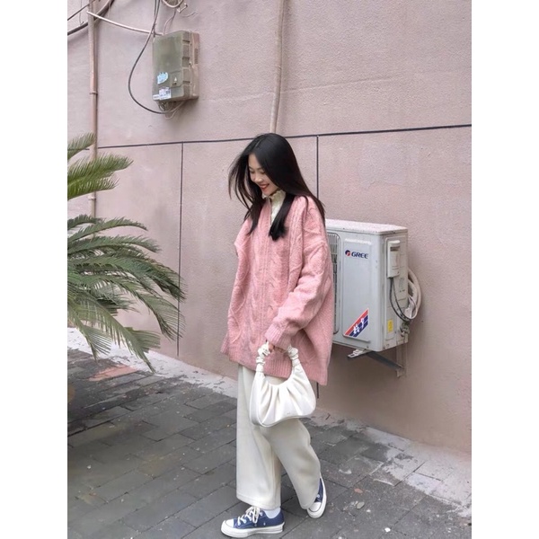(ORDER.buiny) Áo len nữ MORAN vặn thừng màu hồng cổ V form rộng dài style điệu đà Hàn Quốc | BigBuy360 - bigbuy360.vn