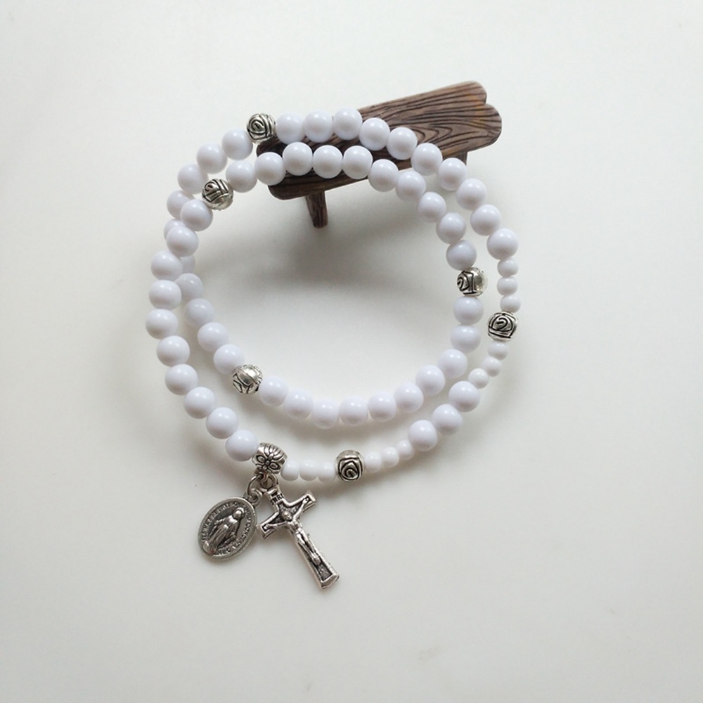 Vòng Tay Chuỗi Hạt Trắng Đính Mặt Thánh Giá