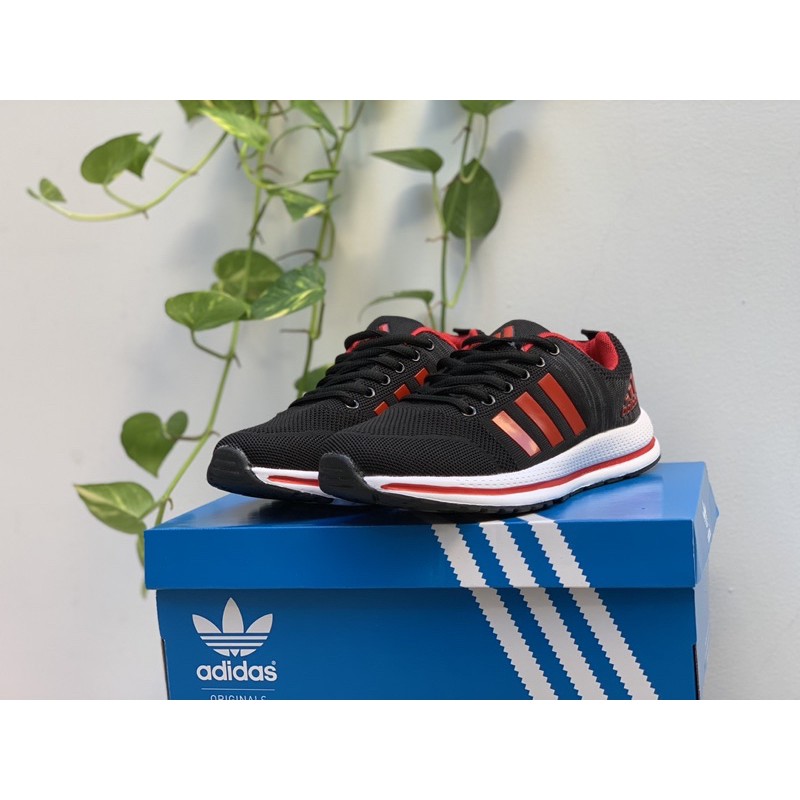 Giày thể thao nam nữ đen sọc đỏ 466