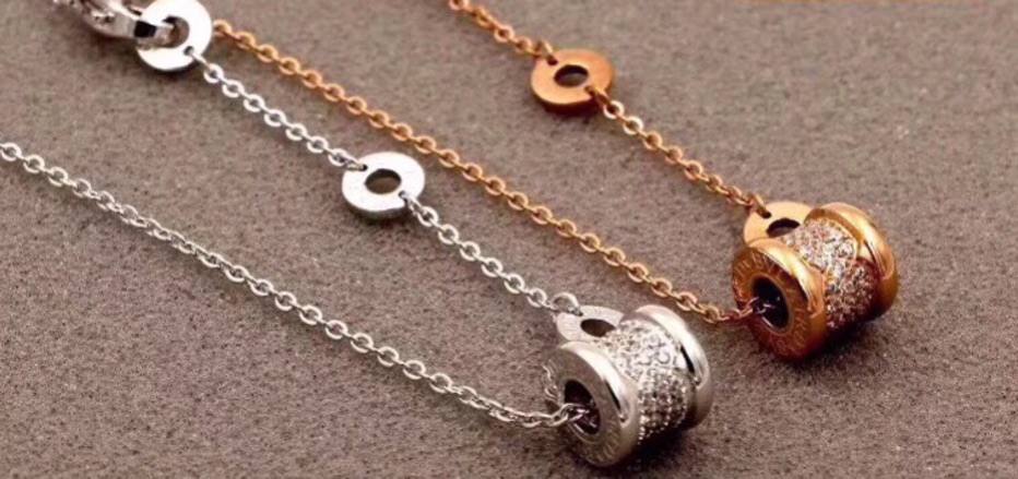 Lắc tay BVL cẩn xoàn tấm Cao Cấp