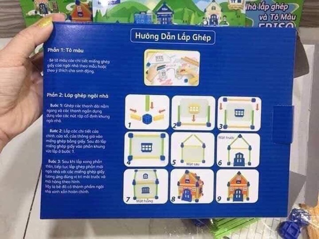 Bộ đồ chơi: Nhà lắp ghép và tô màu cho bé