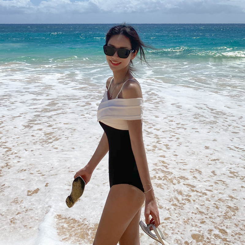 Bộ Đồ Bơi Kiểu Dáng Hàn Quốc Quyến Rũ Cho Nữ | BigBuy360 - bigbuy360.vn