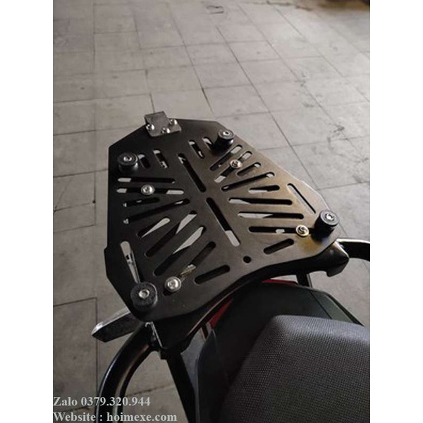 Thùng Top Box Màu Đen Nhôm 43L Sau Xe Máy, Xe Motor.