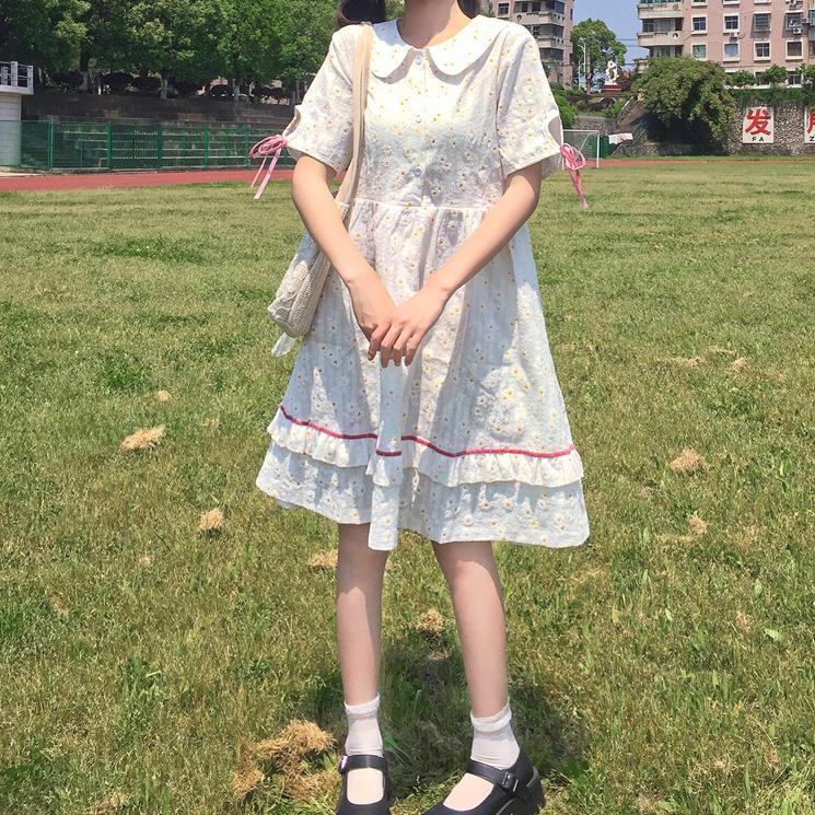 Đầm Ngắn Tay In Họa Tiết Hoa Xinh Xắn Cho Nữ