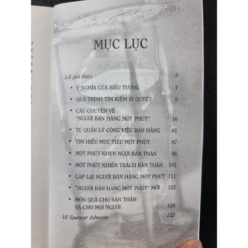 Sách - Người bán hàng một phút