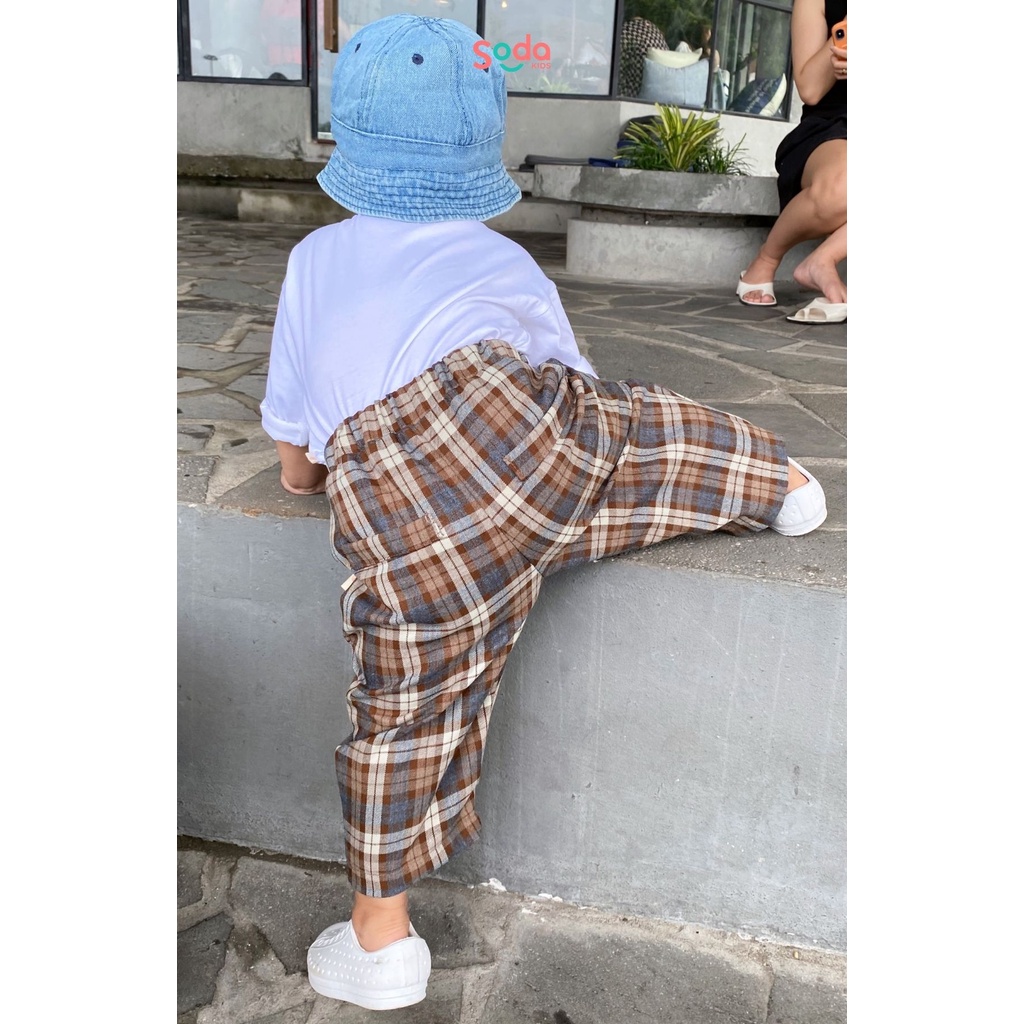 Quần dài cho bé SODA KIDS chất liệu UMI dày dặn, mềm, mịn, co giãn, họa tiết kẻ caro cạp chun năng động