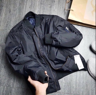 Áo Uniqlo