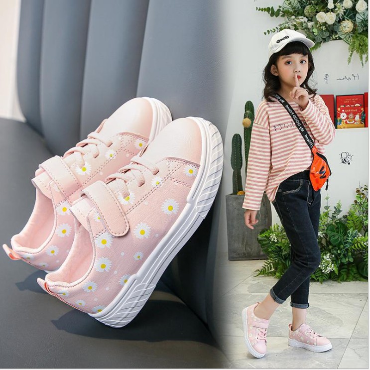 Giày thể thao bé gái in hoa cúc - giày đi học bé gái ( Mẫu mới ) PCT58