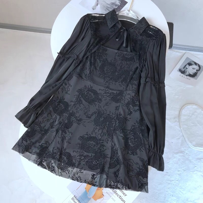 Đầm nhung đen HM