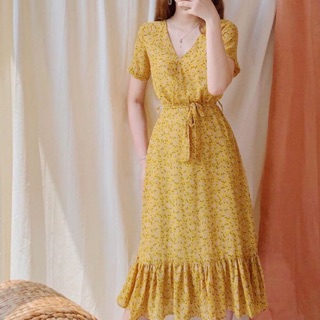 Váy hoa nhí cổ V (giá đã sale 199k)