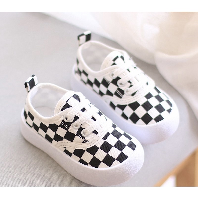 Giày cho bé trai,gái